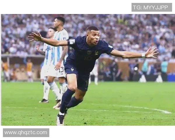 召唤足球明星背后的故事与传奇球员的精彩瞬间揭秘